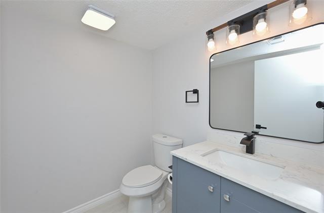 Building Photo - 378 Westview Terrace