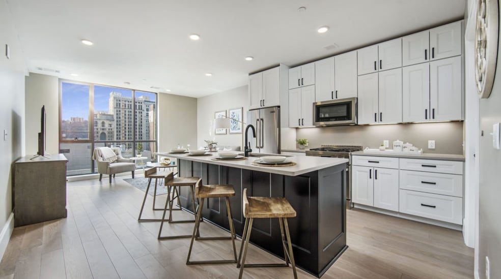 Primary Photo - 350 Oliver Ave