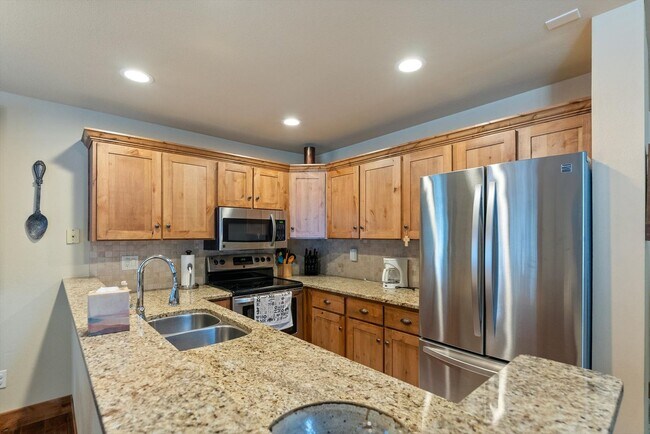 Building Photo - Fully-Furnished Condo for Rent in Columbia Falls-Short Term, Mid-Term or Long Term