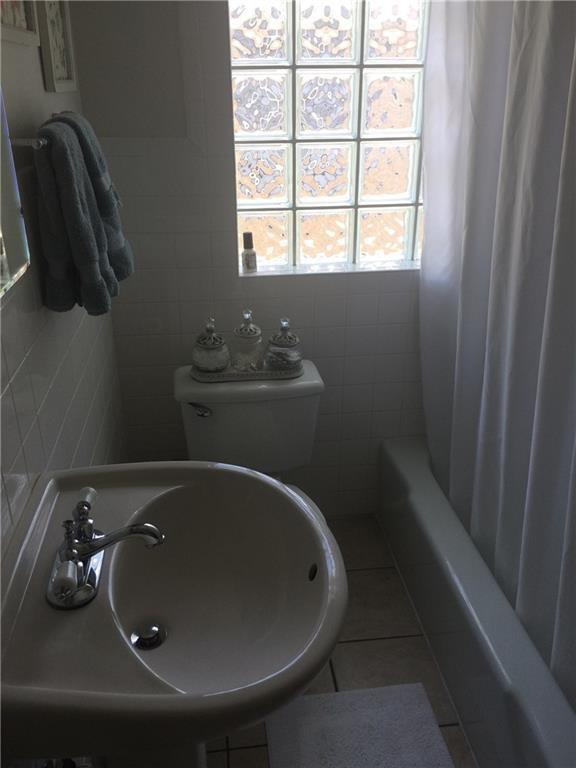 Building Photo - 707.5 Graham Pl