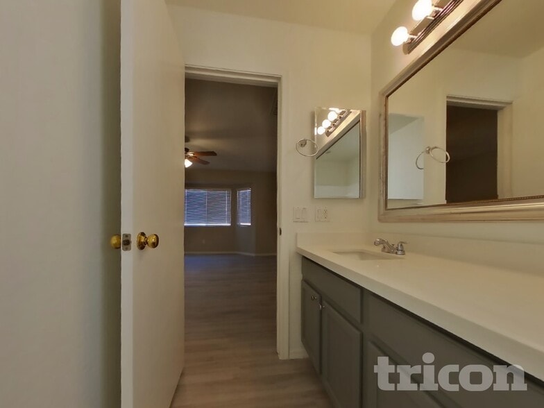 Building Photo - 1368 S 228th Dr