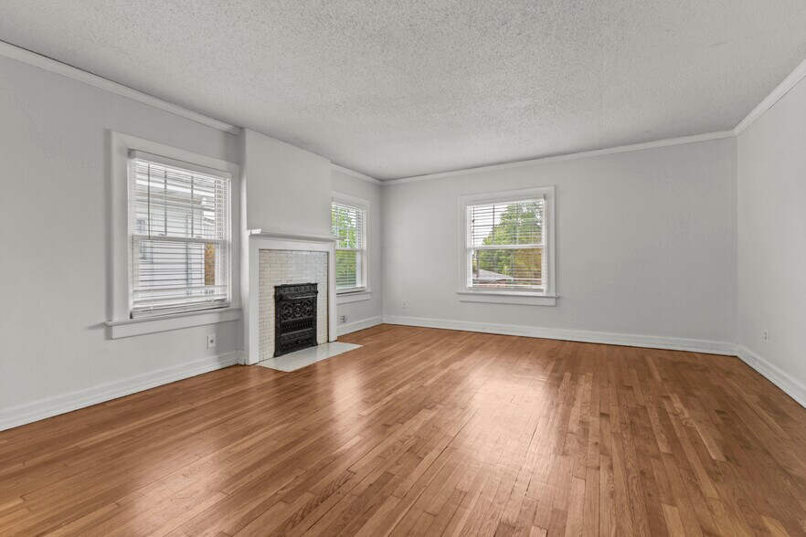 Building Photo - 315 Garfield Ave