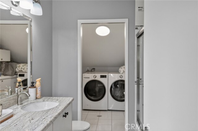 Building Photo - 8631 Larkport Dr