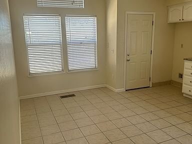 Building Photo - 5033 Wagon Wheel Way