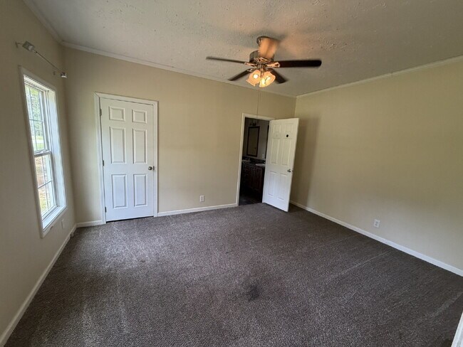 Building Photo - Mobile Home for Rent