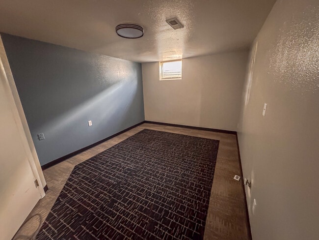 Building Photo - 702 Melton St