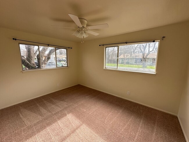 Building Photo - 3120 Alder Way