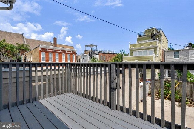 Building Photo - 1329 S Charles St