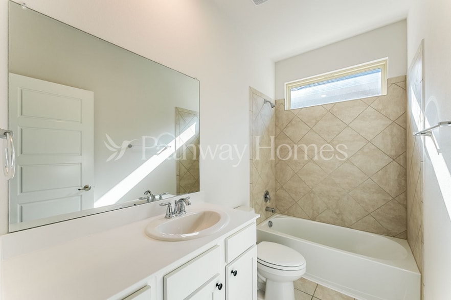 Building Photo - 2300 Pyrite Dr