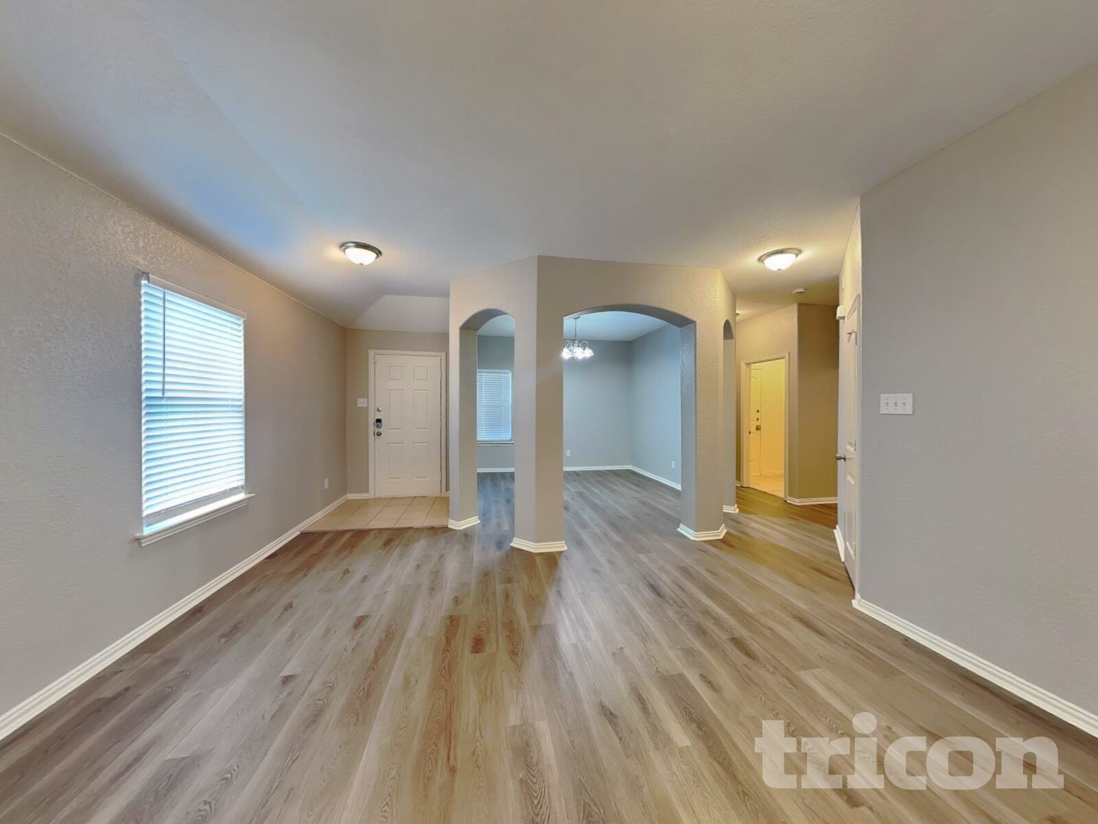 Building Photo - 1810 Millbrook Dr