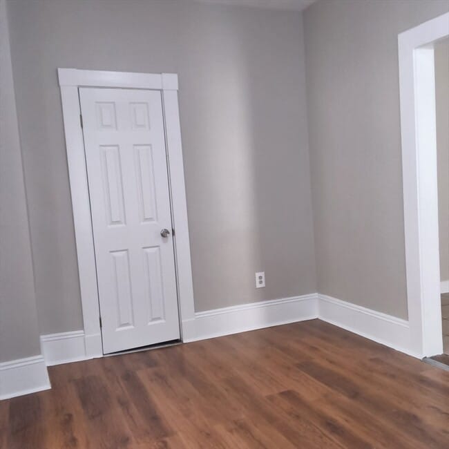 Building Photo - 98 County St