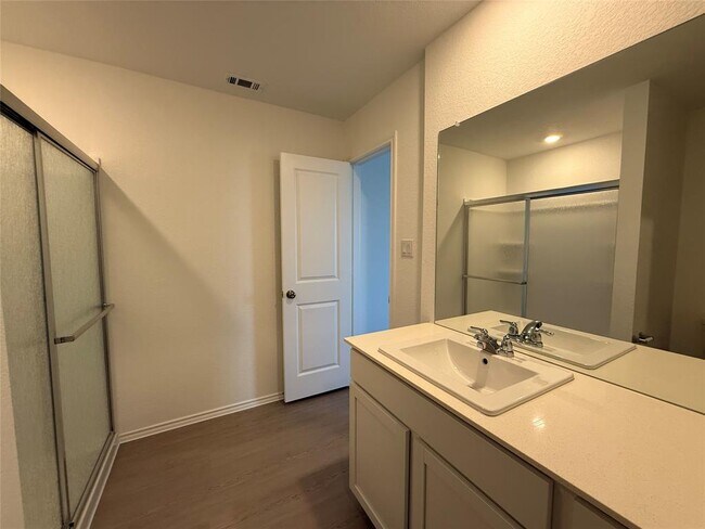 Building Photo - 309 Brannigan Dr