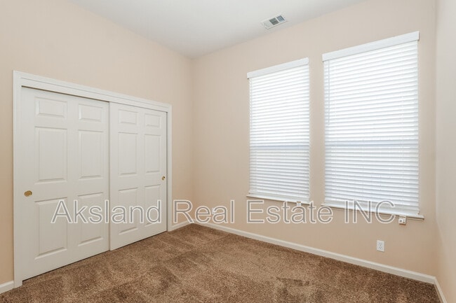 Building Photo - 624 Reed Ct