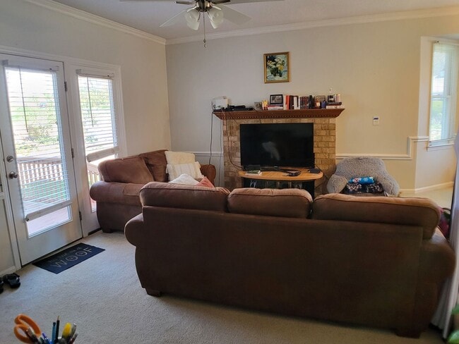 Building Photo - KAPLAN4145