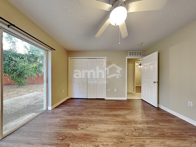 Building Photo - 13826 Gentle Woods Ave