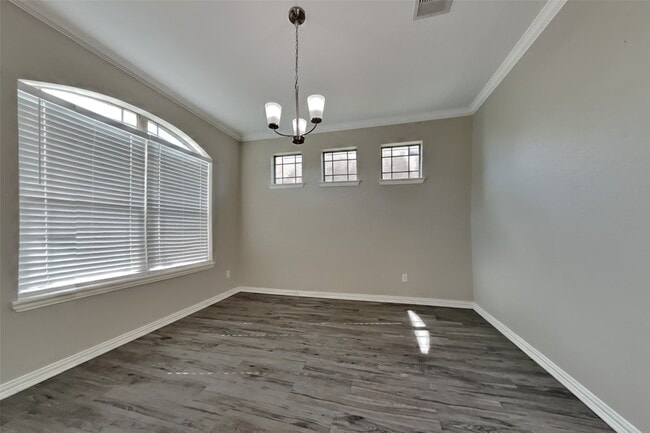 Building Photo - 10014 Kendahlwood Ln