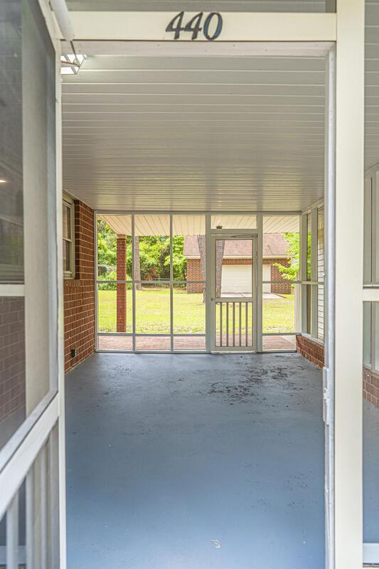 Building Photo - 440 W Maine Ave