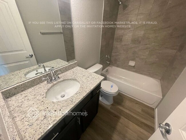 Building Photo - 10865 Nolin Dr
