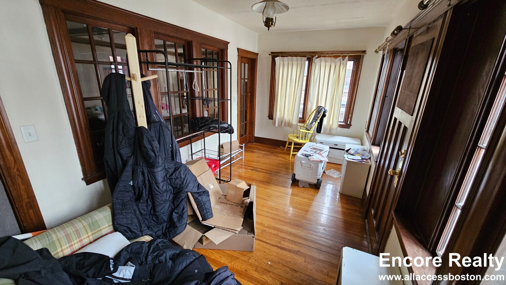 Building Photo - 292 Foster St