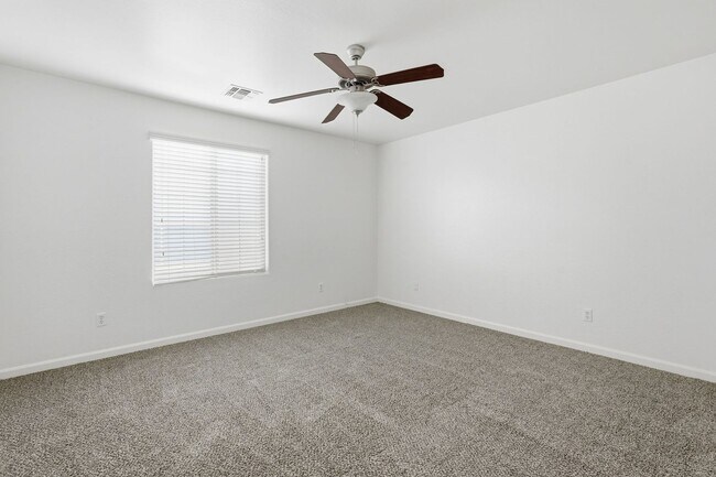 Building Photo - Higley Park Home