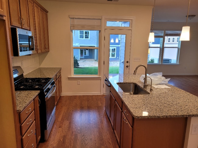 Building Photo - 302 Kephart Way