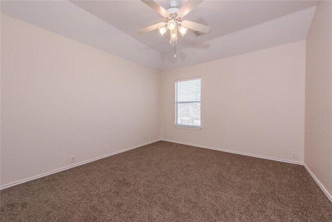 Building Photo - 2103 Kimra Ln