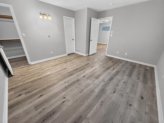 Building Photo - 5308 Godas Cir