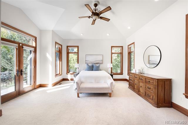 Building Photo - 1705 W Hinsdale Pl