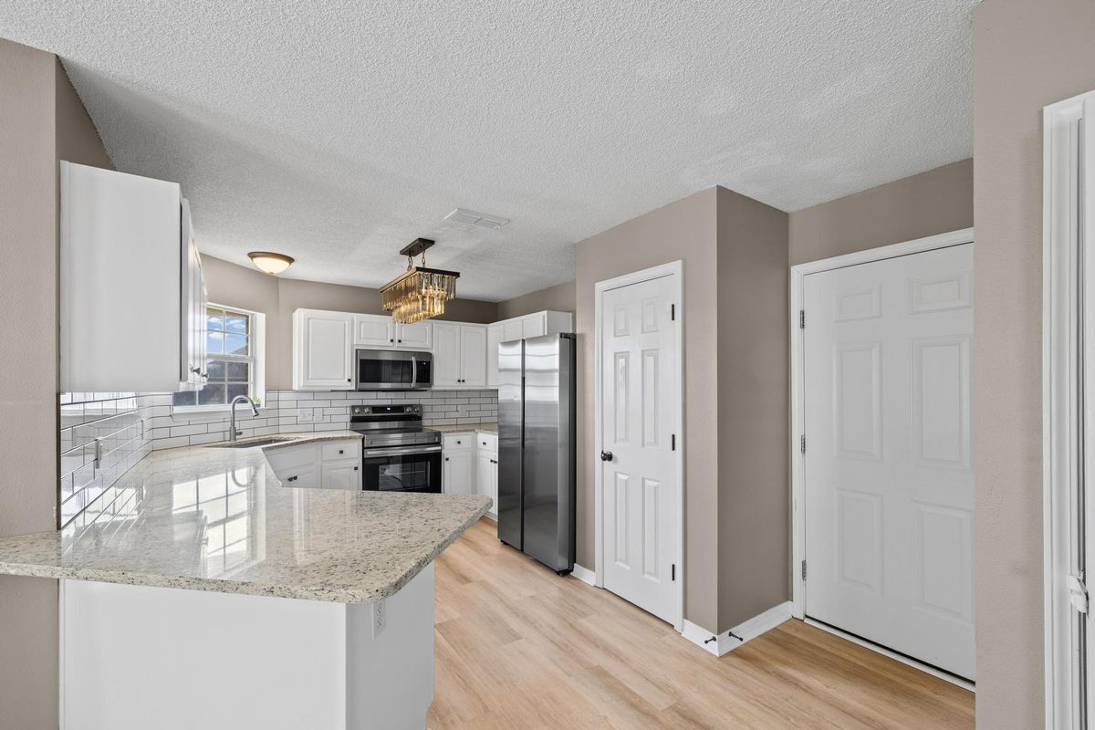 Building Photo - 2544 Portobella Pl