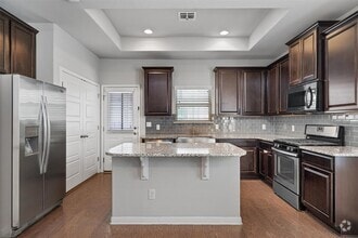Building Photo - 905 Firebranch Trail