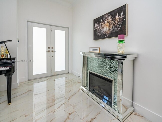 Building Photo - 16332 SW 83rd Ln