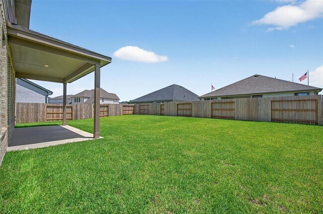 Building Photo - 32006 Medallion Oaks Trl