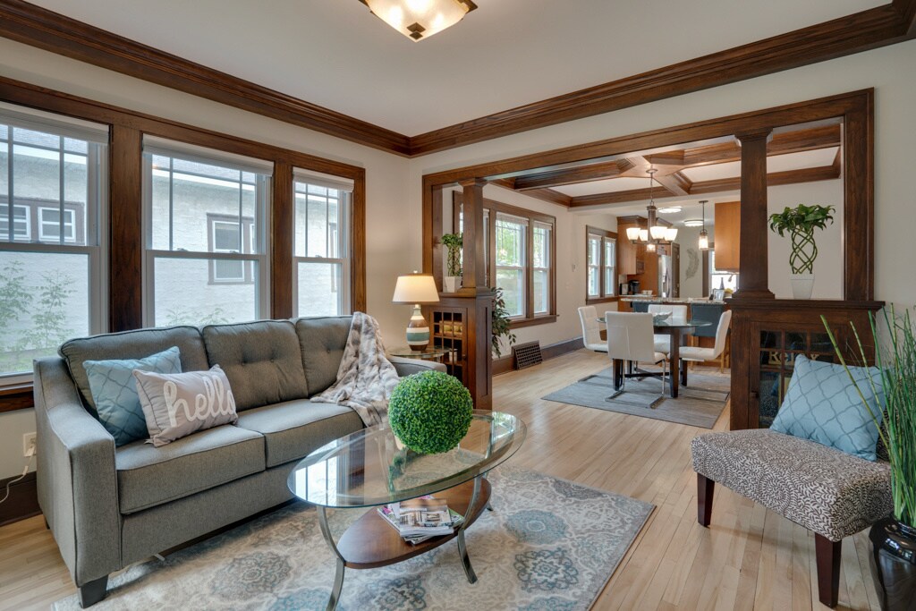 Living and dining room - 3432 24th Ave S