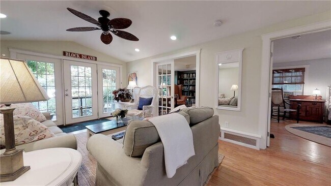 Building Photo - 95 Wood Ln