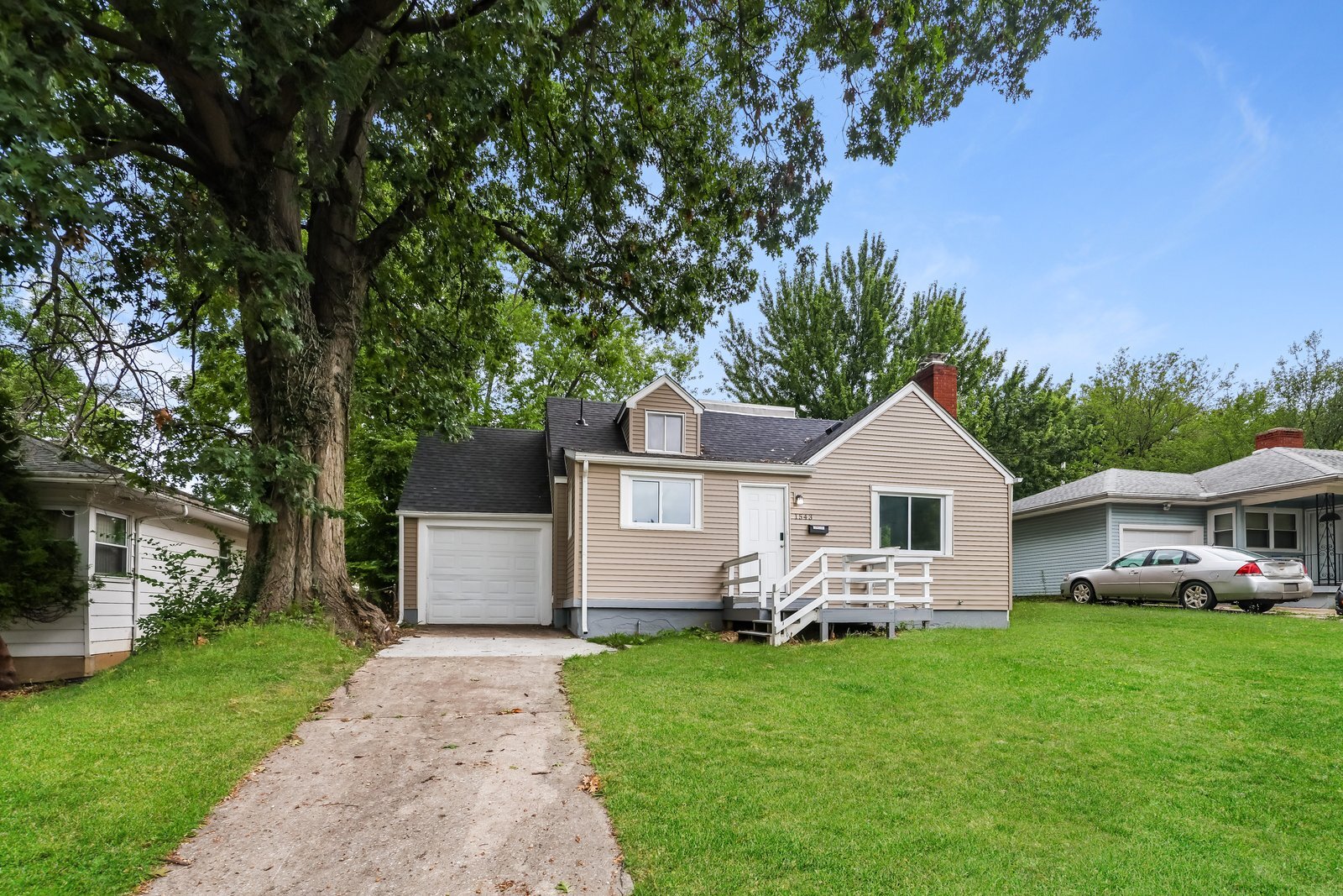 Building Photo - 1543 Vancouver Dr