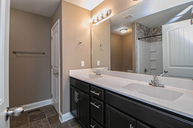 Building Photo - 144 Sycamore Hill Dr