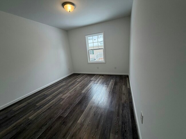 Building Photo - 801 S 15th St