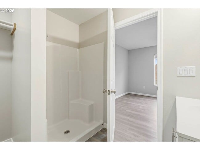 Building Photo - 610 N Earl St