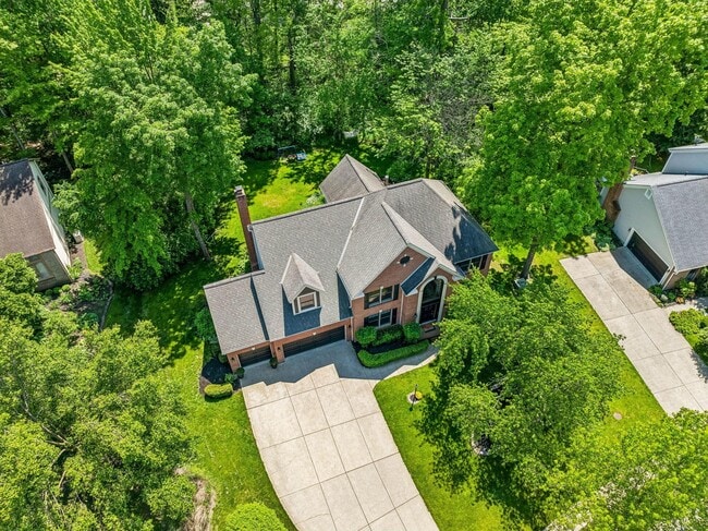 Building Photo - 1229 Whispering Meadow Ct