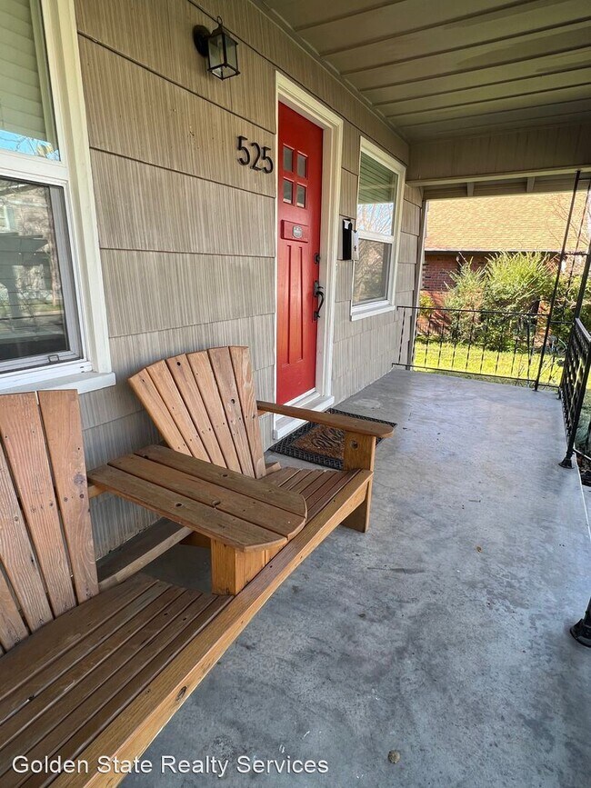 Building Photo - 4 br, 2 bath House - 525 Grove St