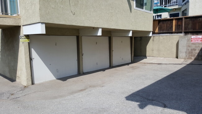 Garages - 1850 Pacific Coast Hwy
