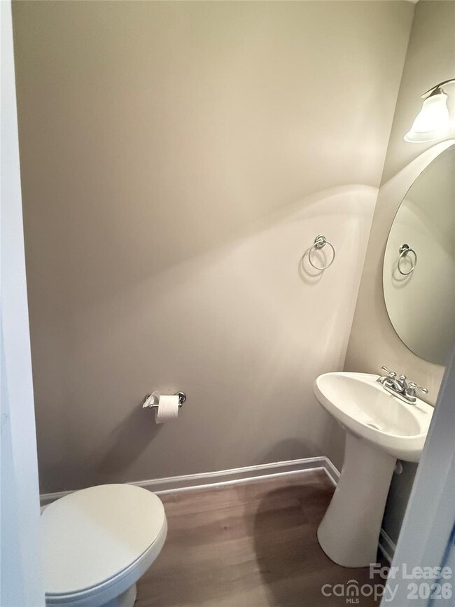 Building Photo - 5656 Tipperlinn Way