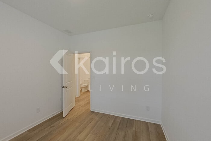 Building Photo - 114 Silver Maple Ln