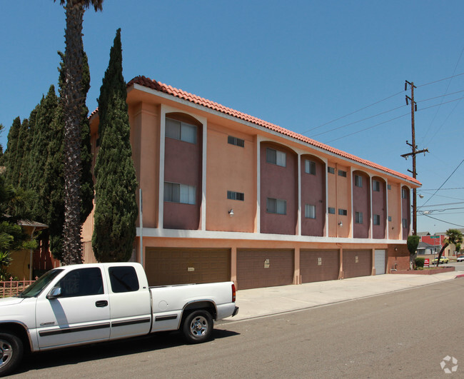 Building Photo - The Valencia Apartments