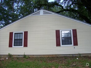 Building Photo - 2341 San Mateo Ct