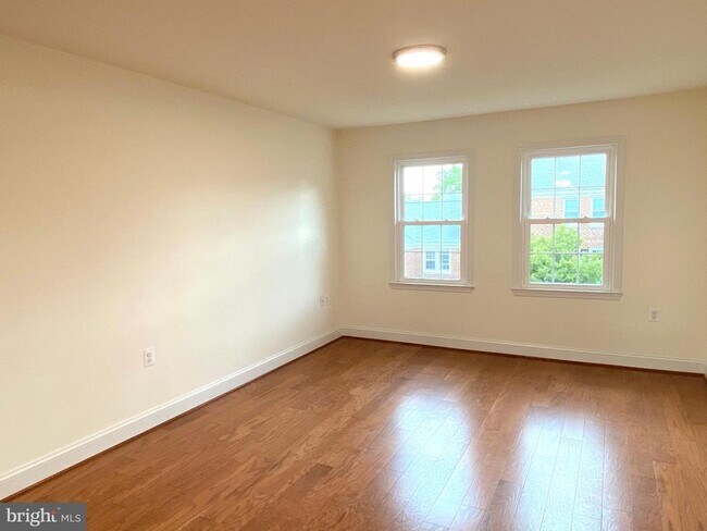 Building Photo - 1801 Belle View Blvd