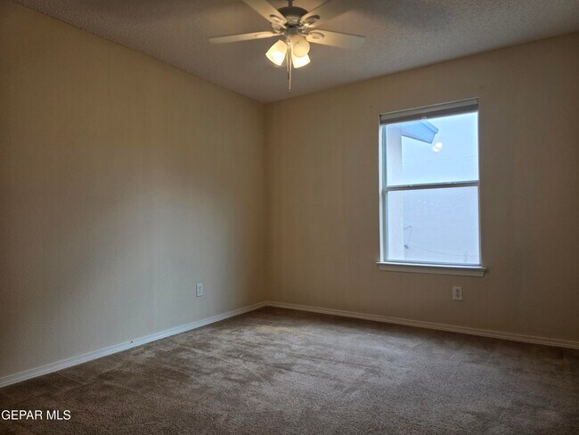 Building Photo - 14173 Smokey Point Dr