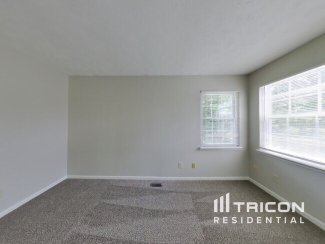 Building Photo - 6407 Perry Pines Ct