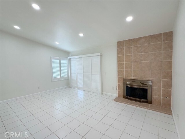 Building Photo - 1620 S Cypress Ave