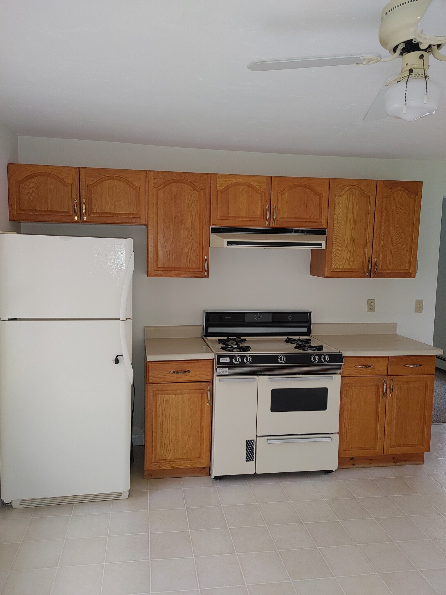 Building Photo - 15 Barstow Ave